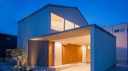 ねこ免震で家を守る